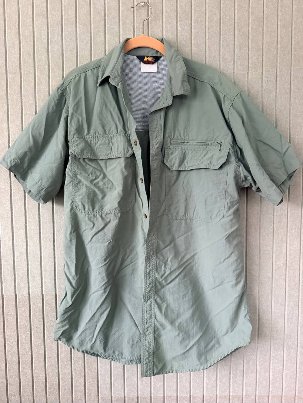 REI Sage Green Short-Sleeve Shirt Jacket